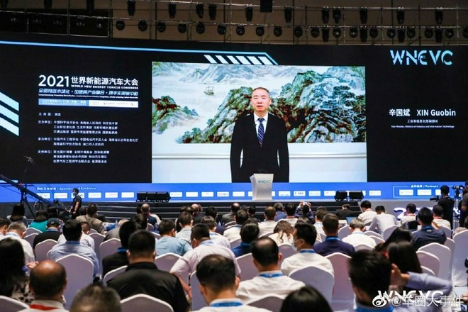 辛国斌：新能源汽车整车成本依然偏高